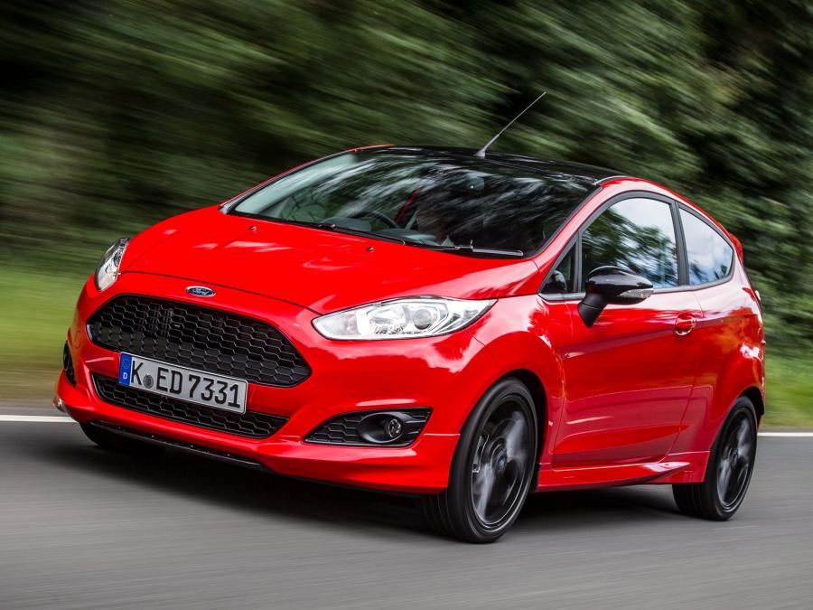  Ford Fiesta Zetec S Red 2014 года  (UK) (фото 25 из 26)